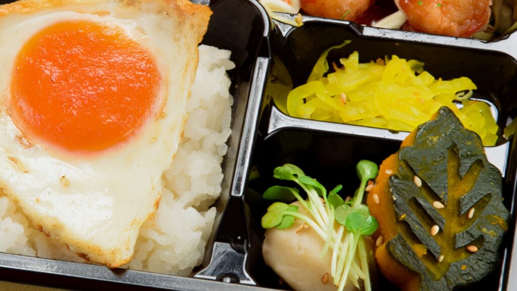 エビチリ弁当