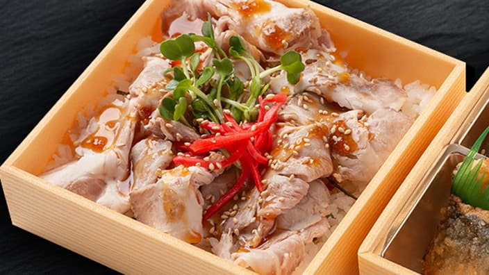 鹿児島産厳選豚ローストポークと手作り惣菜の二段膳