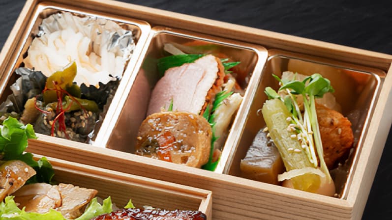 鶏照り焼きと赤魚の幽庵焼き2段弁当