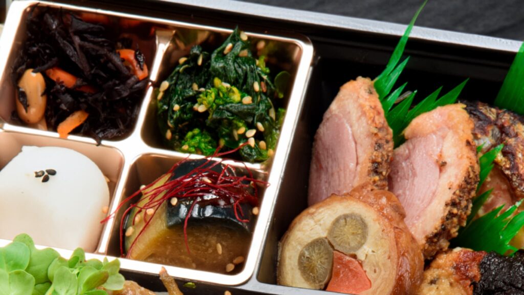 銀鮭西京焼きと和牛すき煮御膳