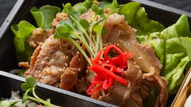 鯛とたこ柔らか煮の二色ご飯&厳選牛焼肉御膳